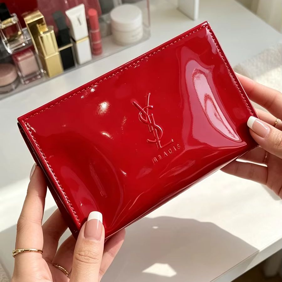 Bolsa de Cosméticos YSL de Cue - Luxury Skincare Tools reseña y precio